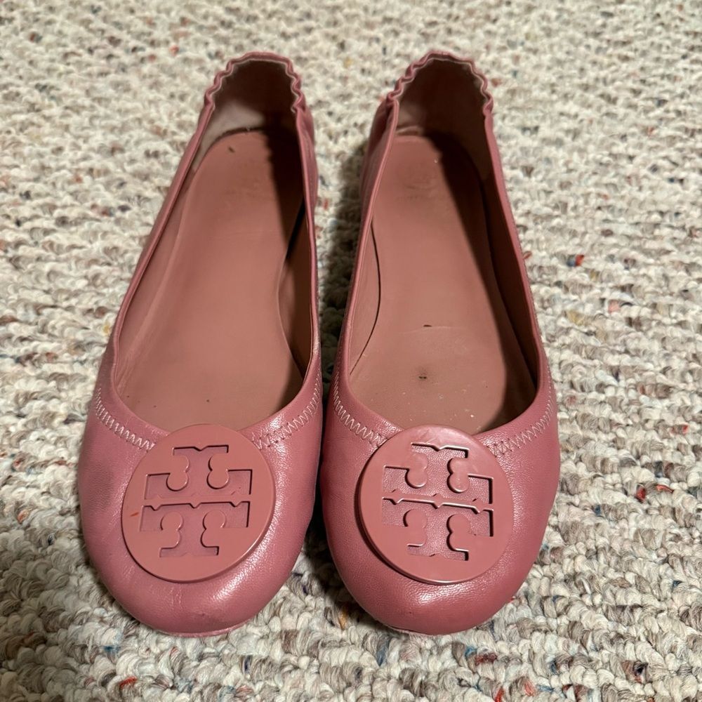 Tory Burch Minnie Travel Ballet with Leather Logo in Rosa- Size 9.5